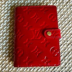 🔥Authentic LV Vernis Monogram Patent Leather Small Agenda Cover